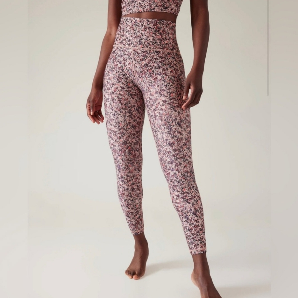 Athleta Elation 7/8 Tight Paint Texture Sunset Speckled Leggings, Size XS